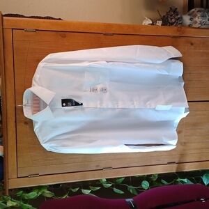 NWT VAN HEUSEN LUX SATEEN LONGSLEEVE DRESS SHIRT